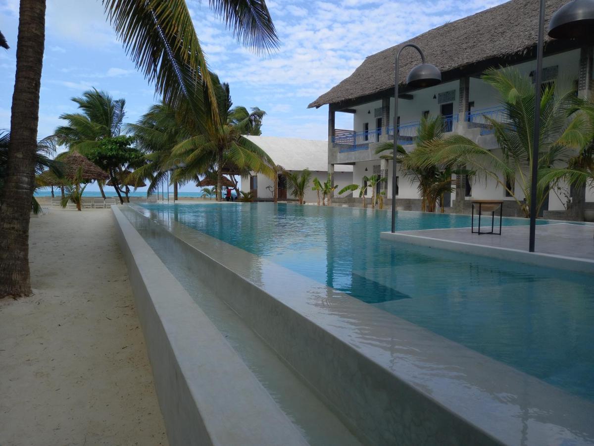Casa Beach Hotel "Casa Del Mar" جامبياني المظهر الخارجي الصورة