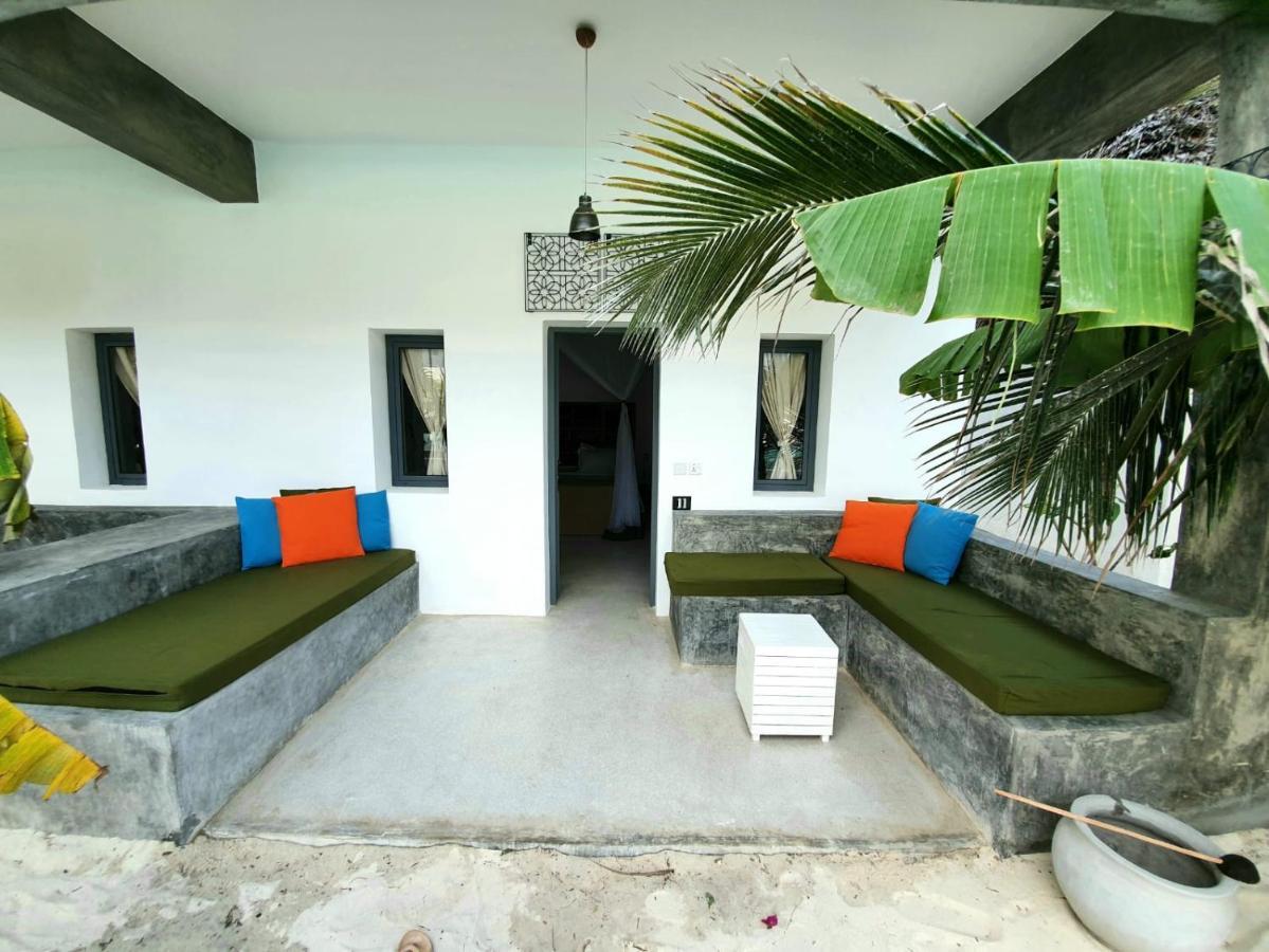 Casa Beach Hotel "Casa Del Mar" جامبياني المظهر الخارجي الصورة