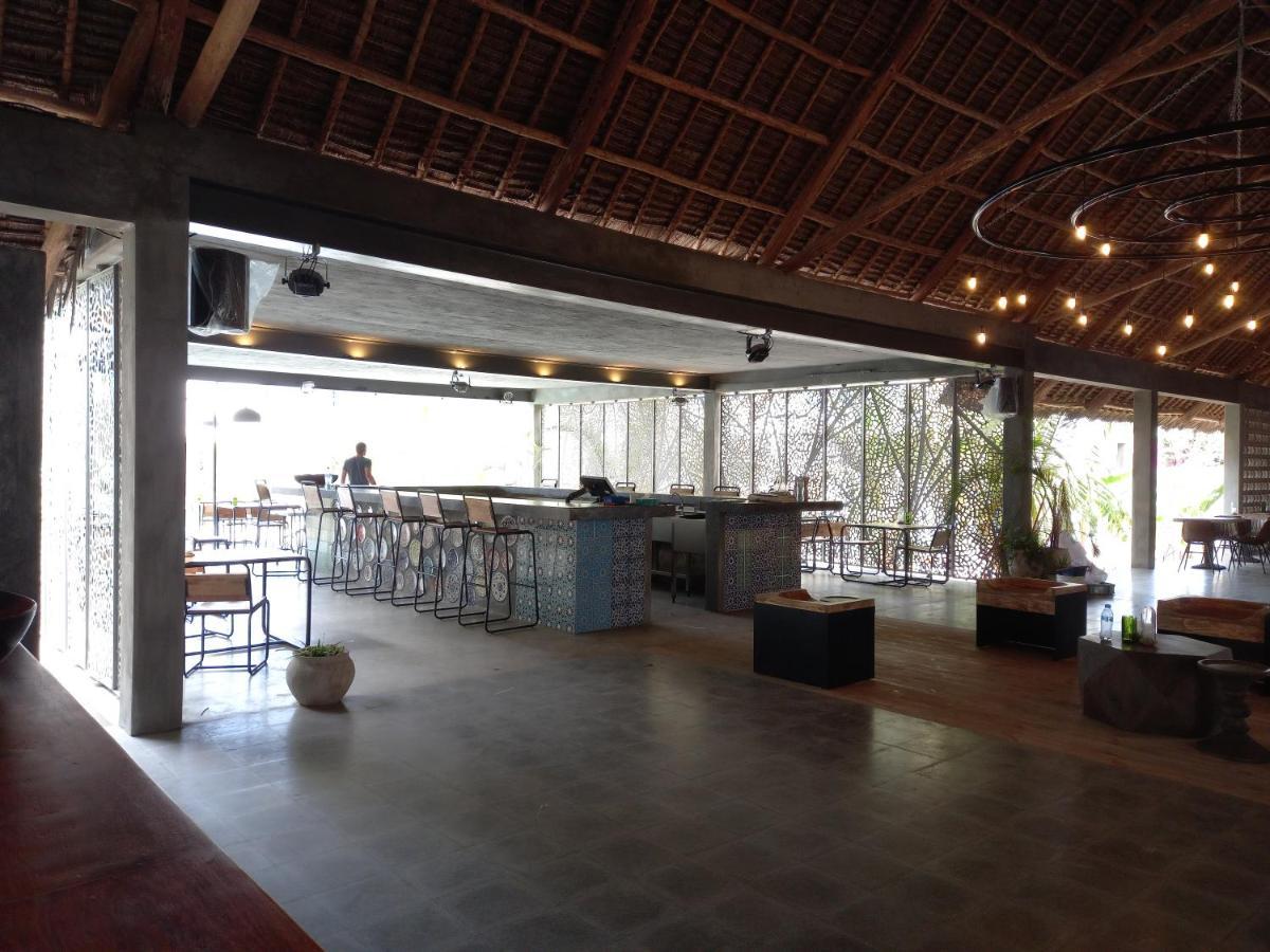 Casa Beach Hotel "Casa Del Mar" جامبياني المظهر الخارجي الصورة