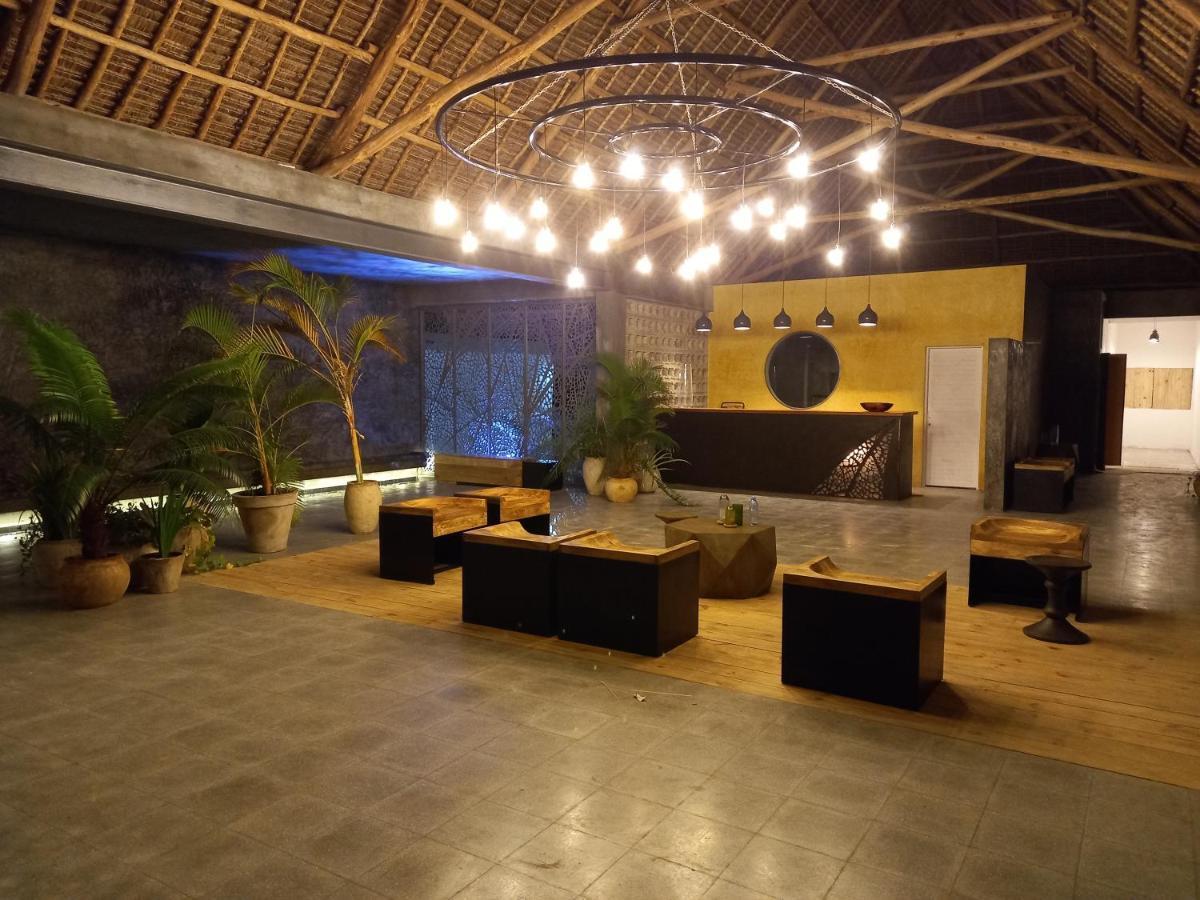 Casa Beach Hotel "Casa Del Mar" جامبياني المظهر الخارجي الصورة