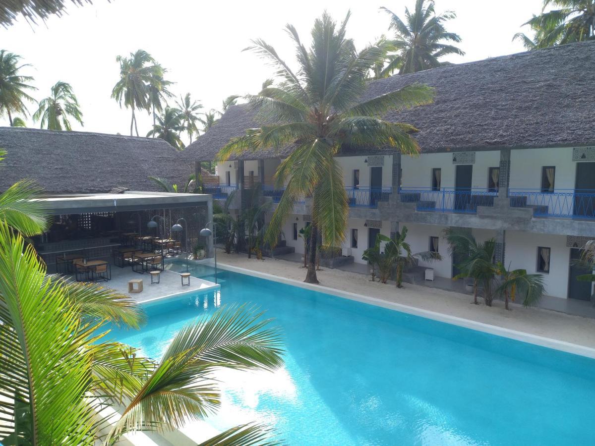 Casa Beach Hotel "Casa Del Mar" جامبياني المظهر الخارجي الصورة