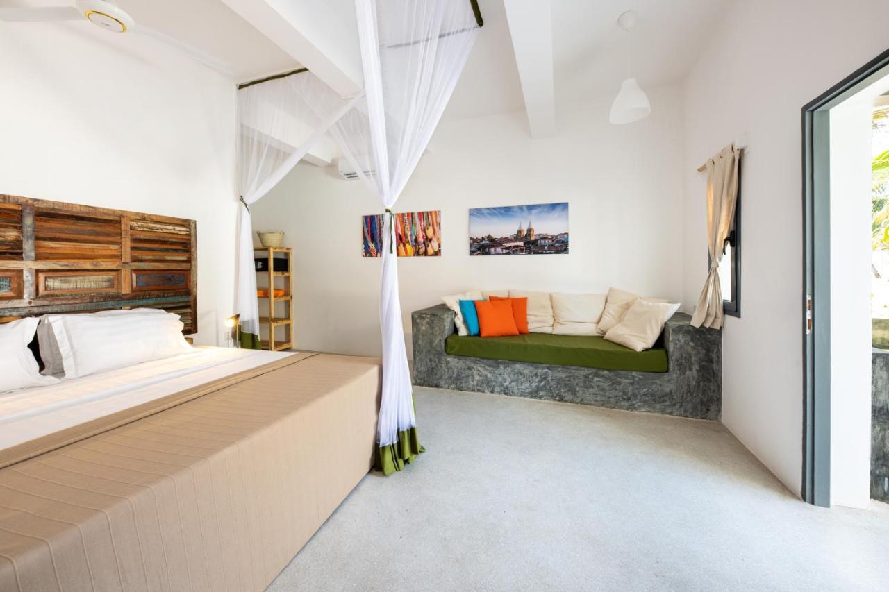 Casa Beach Hotel "Casa Del Mar" جامبياني المظهر الخارجي الصورة