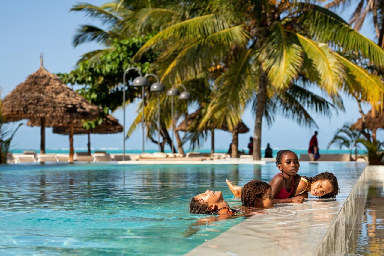 Casa Beach Hotel "Casa Del Mar" جامبياني المظهر الخارجي الصورة