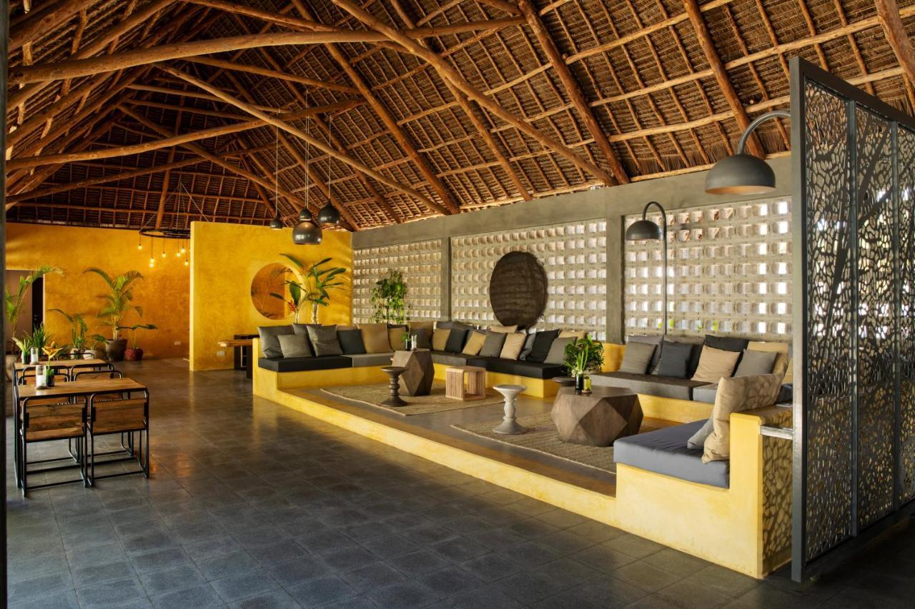 Casa Beach Hotel "Casa Del Mar" جامبياني المظهر الخارجي الصورة